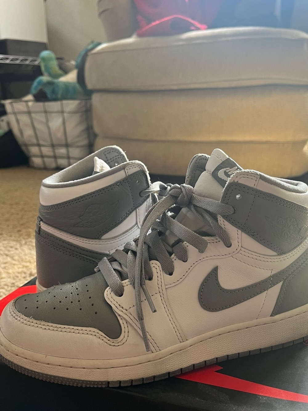 Air Jordan 1 Mid Stealth’s